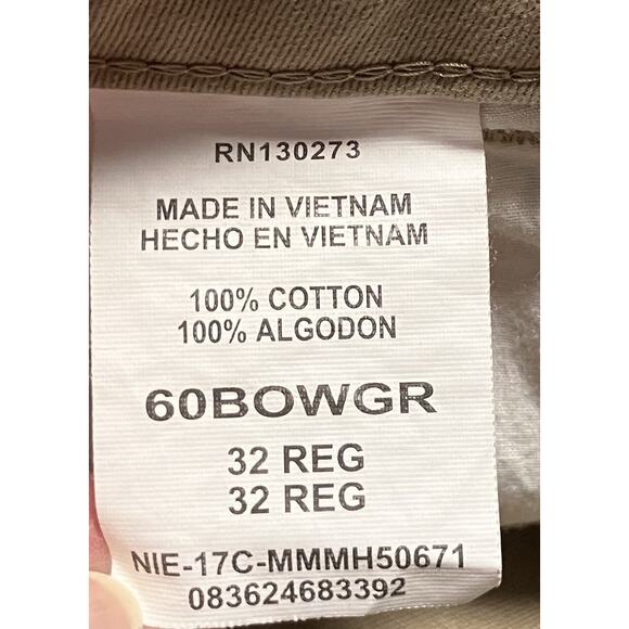 Mens Wrangler Cargo Shorts Relaxed Fit Knee Length Khaki Size 32 Reg 9.5 Inseam - Picture 5 of 11